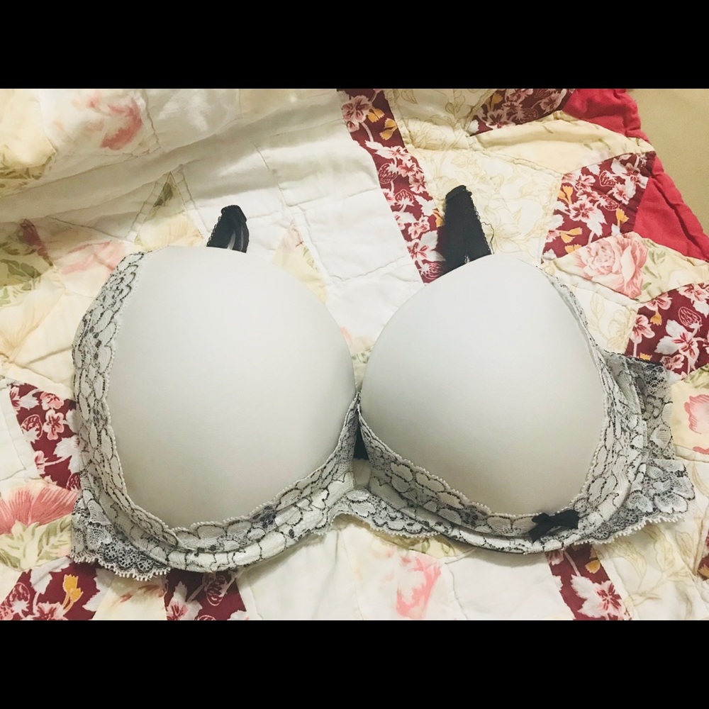 Victoria’s Secret push-up dream angels